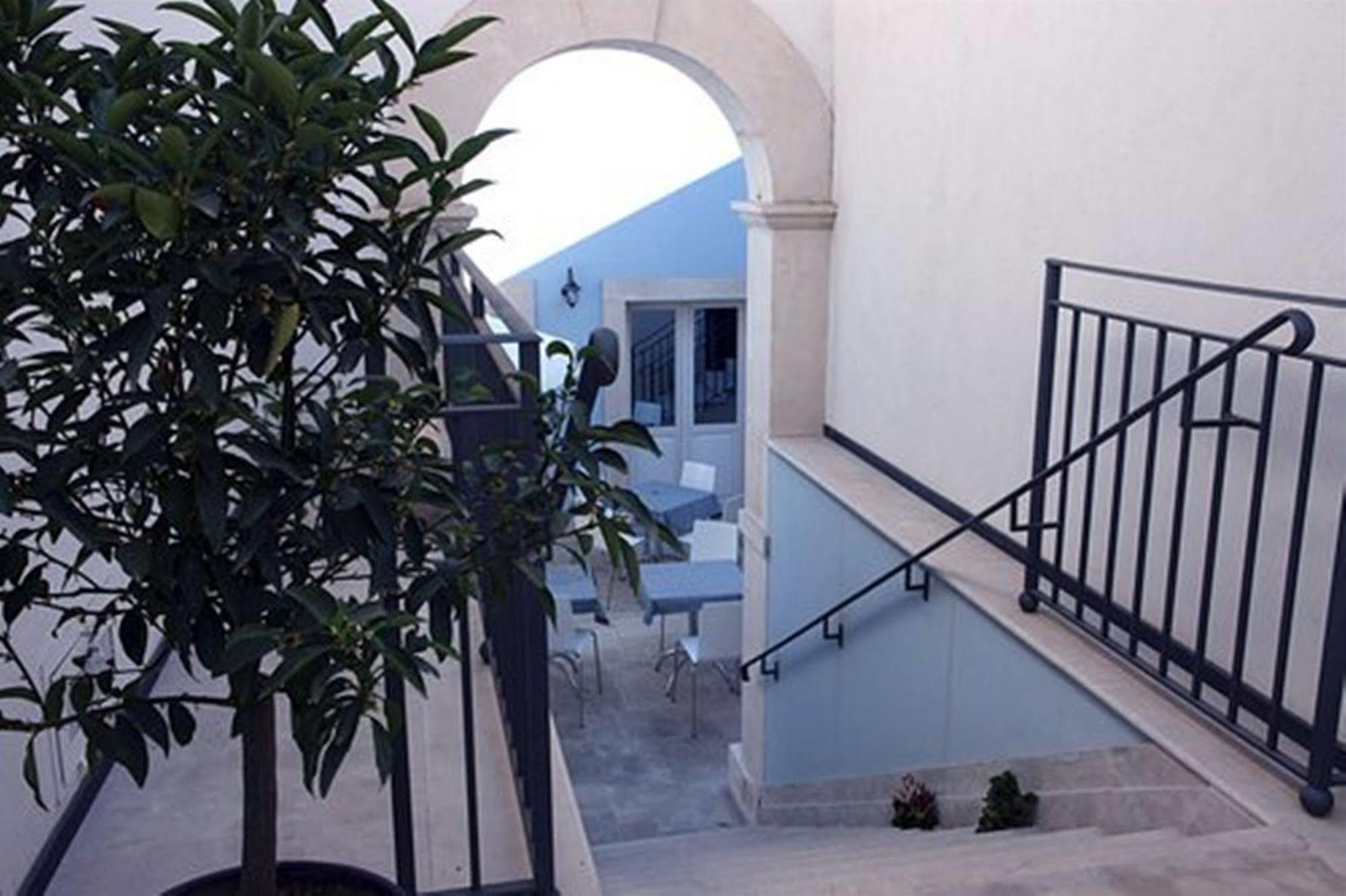 Boutique Molo S Lucia Syrakus